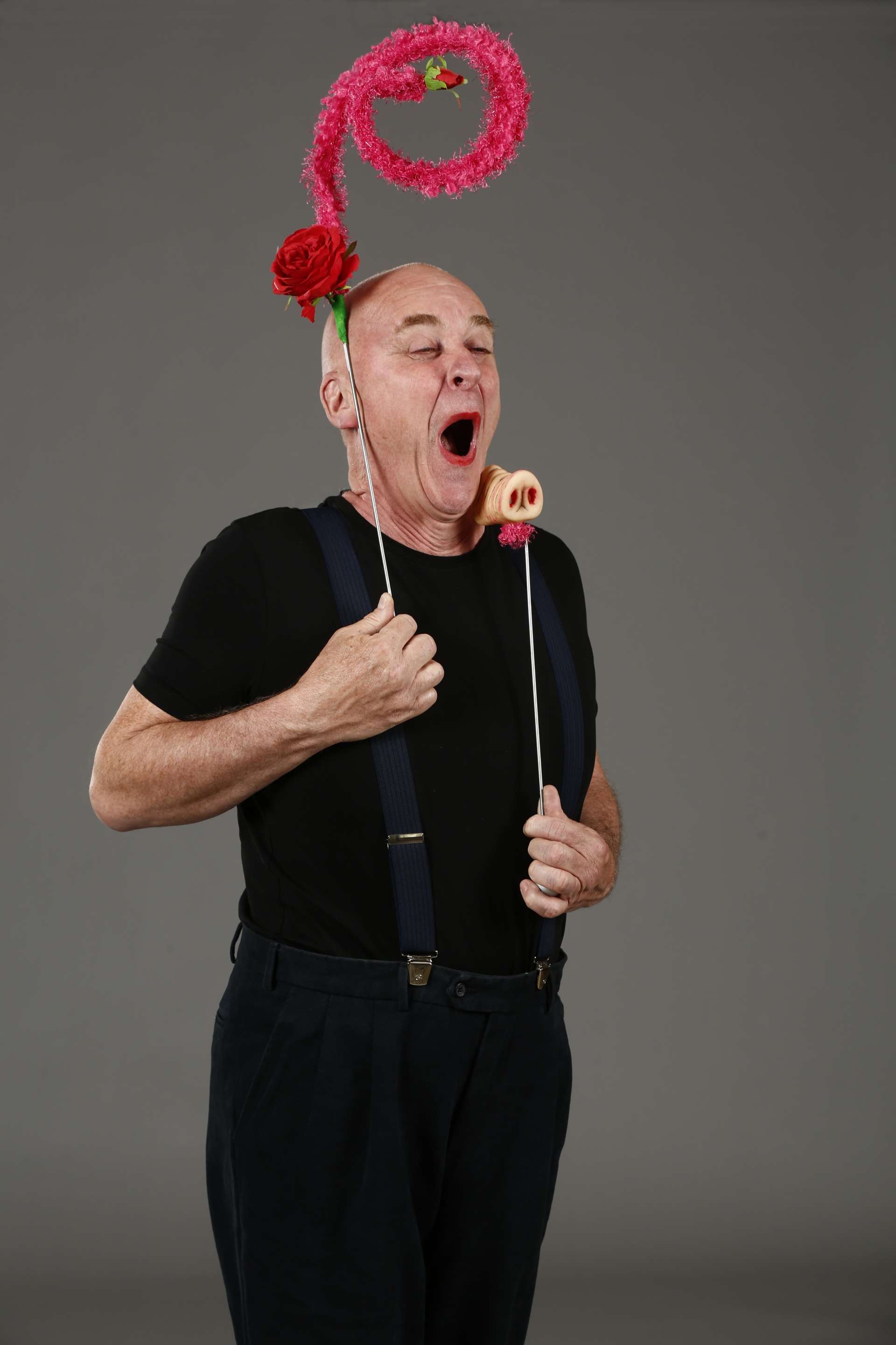 Damien Bouvet dans son costume de Truitonne. 
