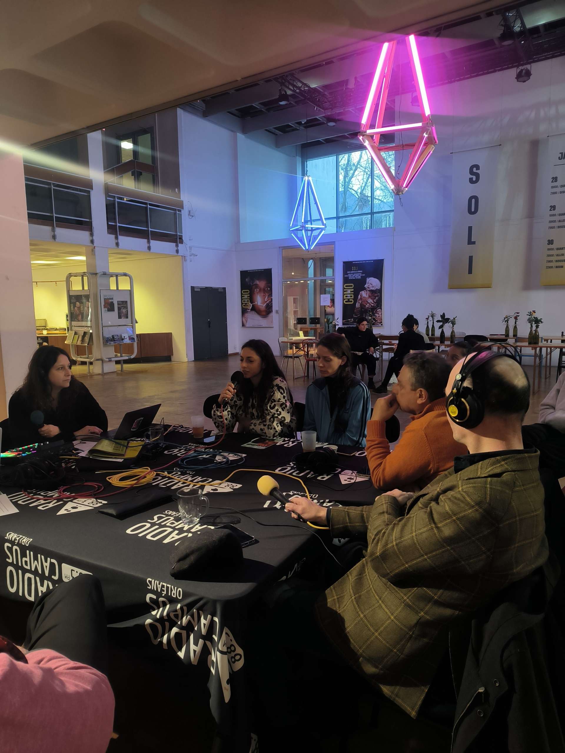 Plateau Radio Campus Orléans avec Aurélien Bory et l'équipe du spectacle. 